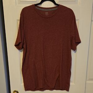 Old Navy Men's Maroon Short Sleeve Tee